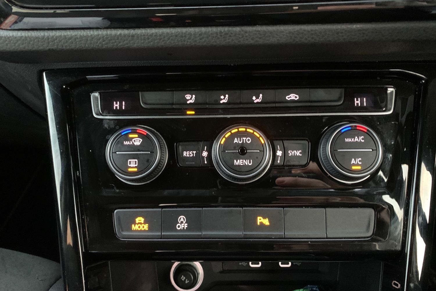 Used Volkswagen Touran 2020 for sale - 76828064: Photo 12