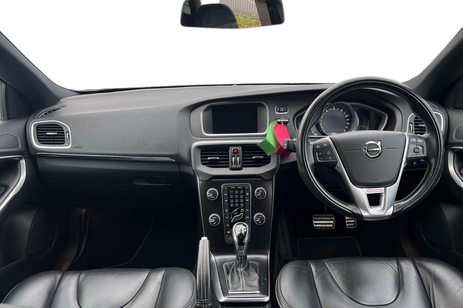 Used Volvo V40 2017 for sale - 78121054: Photo 3