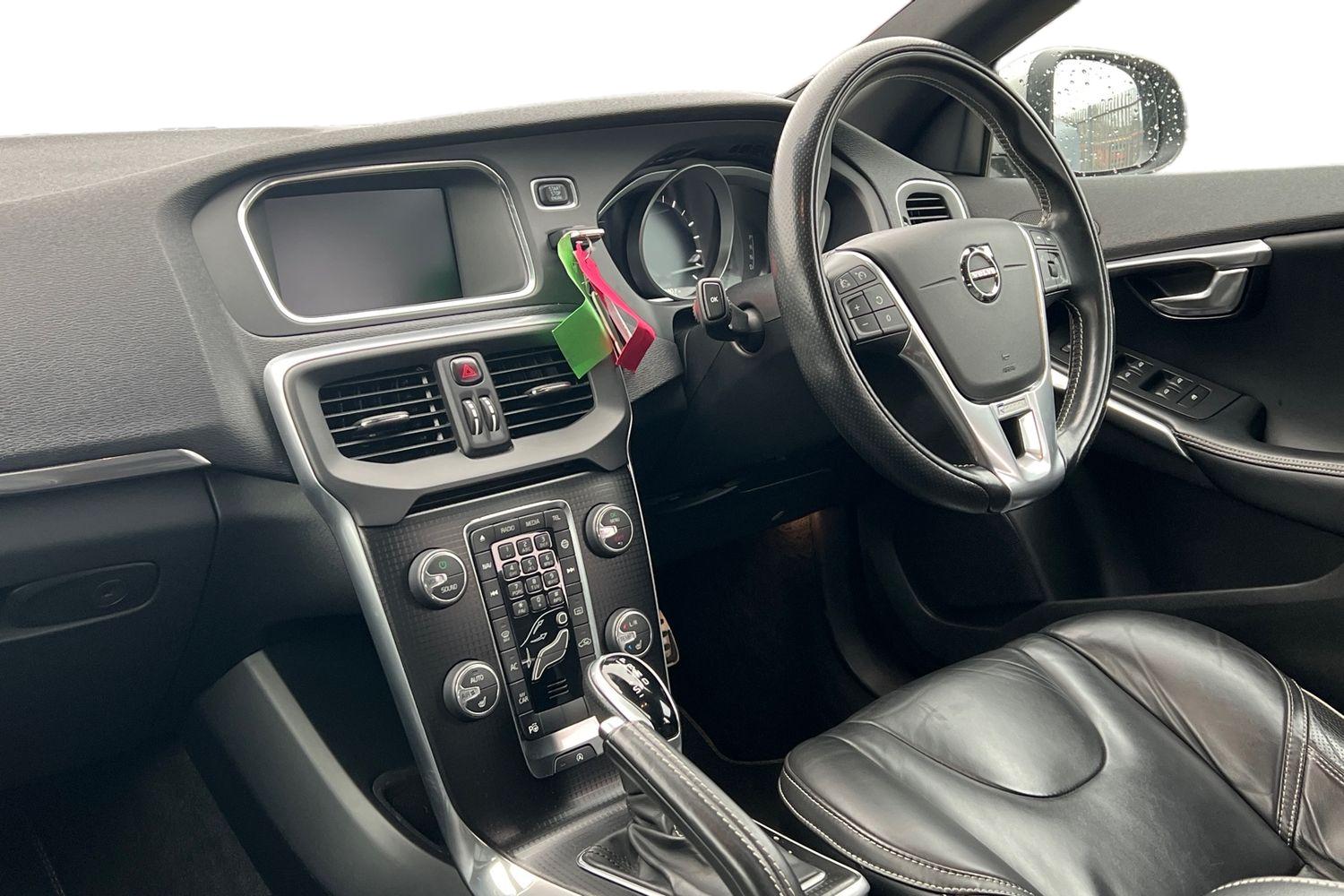 Used Volvo V40 2017 for sale - 78121054: Photo 4