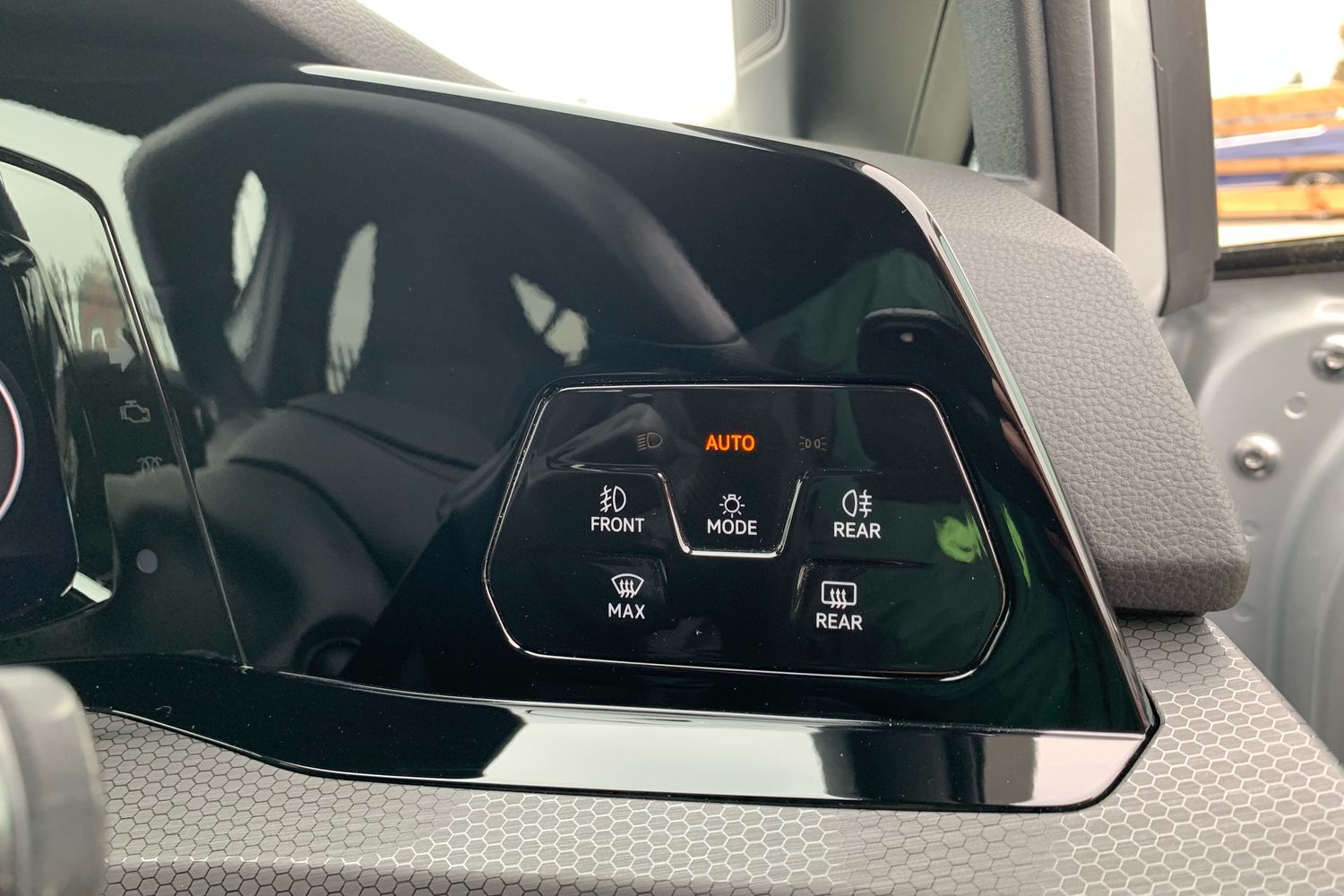 Used Volkswagen Golf 2020 for sale - 76429290: Photo 9