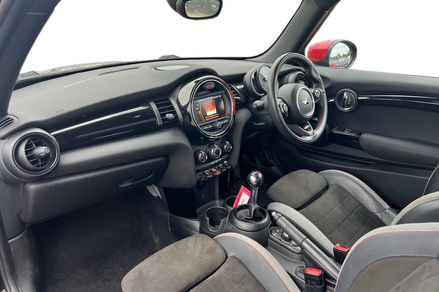 Used MINI Hatch 2020 for sale - 76182079: Photo 4