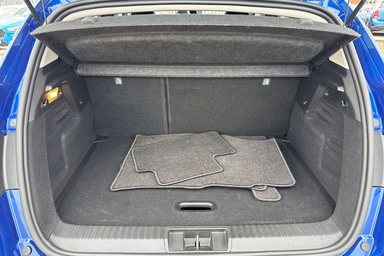 Used Renault Captur 2023 for sale - 76267947: Photo 16