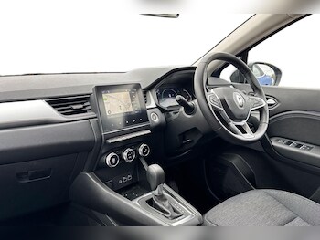 Used Renault Captur 2023 for sale - 76267947: Photo 4
