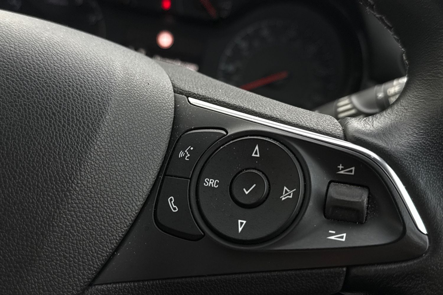 Used Vauxhall Crossland X 2017 for sale - 77635143: Photo 10