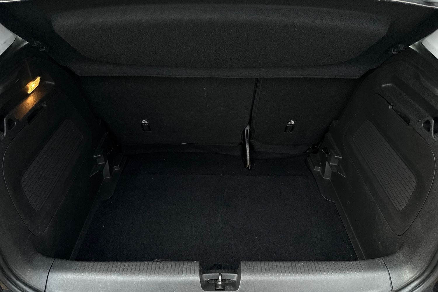 Used Vauxhall Crossland X 2017 for sale - 77635143: Photo 17