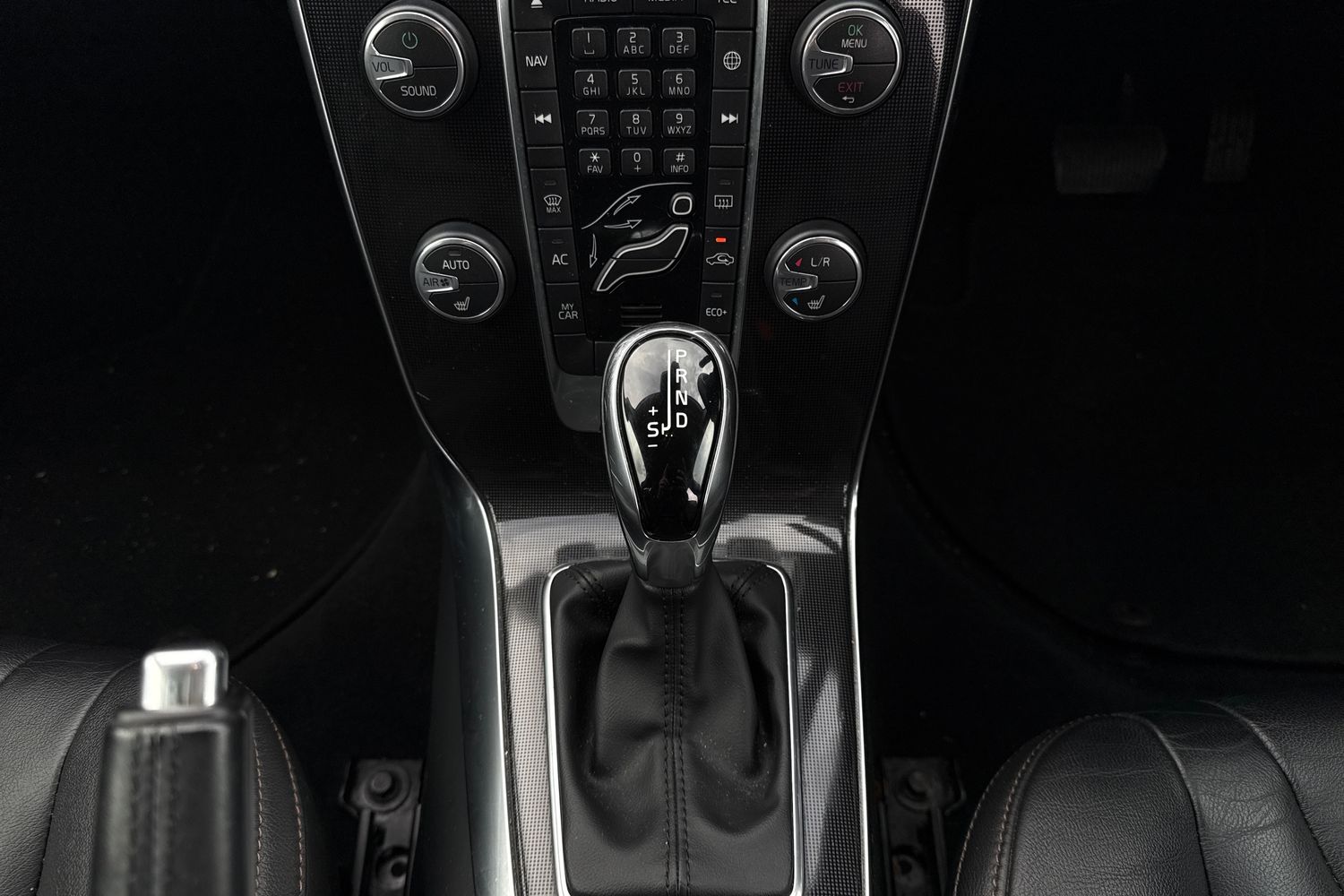 Used Volvo V40 2019 for sale - 76416798: Photo 8