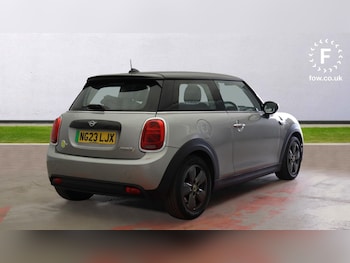 Used MINI Hatch 2023 for sale - 79381372: Photo