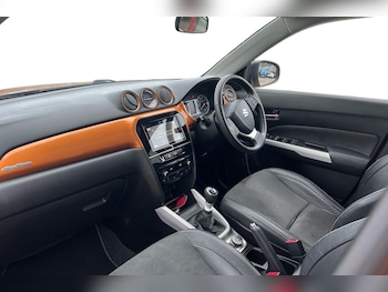Used Suzuki Vitara 2017 for sale - 76006983: Photo 4
