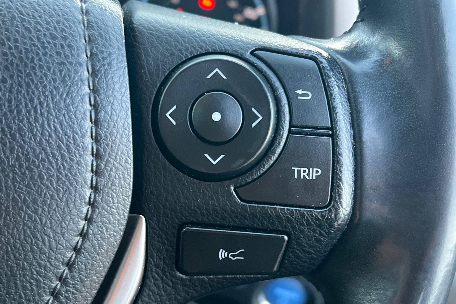 Used Toyota RAV4 2018 for sale - 77805265: Photo 12