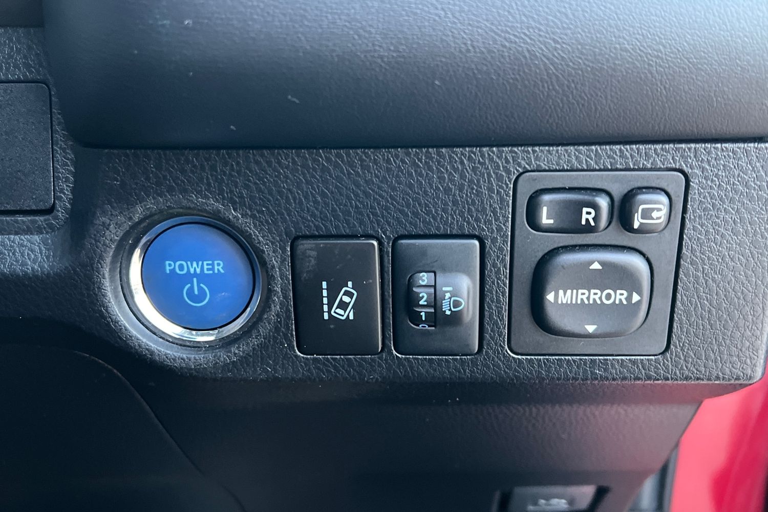 Used Toyota RAV4 2018 for sale - 77805265: Photo 16