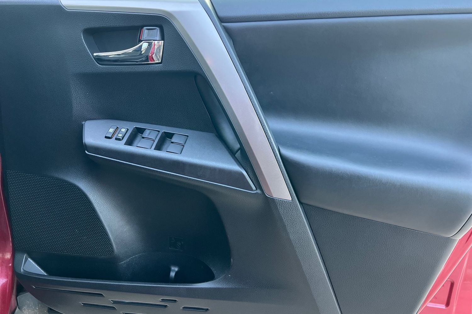 Used Toyota RAV4 2018 for sale - 77805265: Photo 17