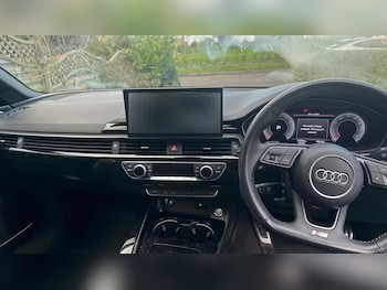 Used Audi A4 2020 for sale - 76929256: Photo