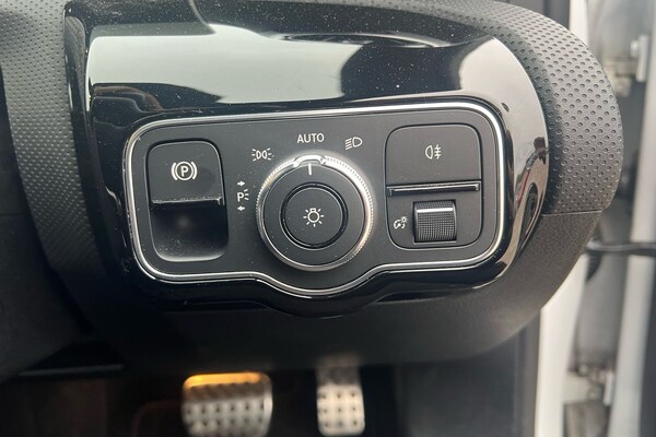 Used Mercedes-Benz A-Class 2021 for sale - 76097408: Photo 10