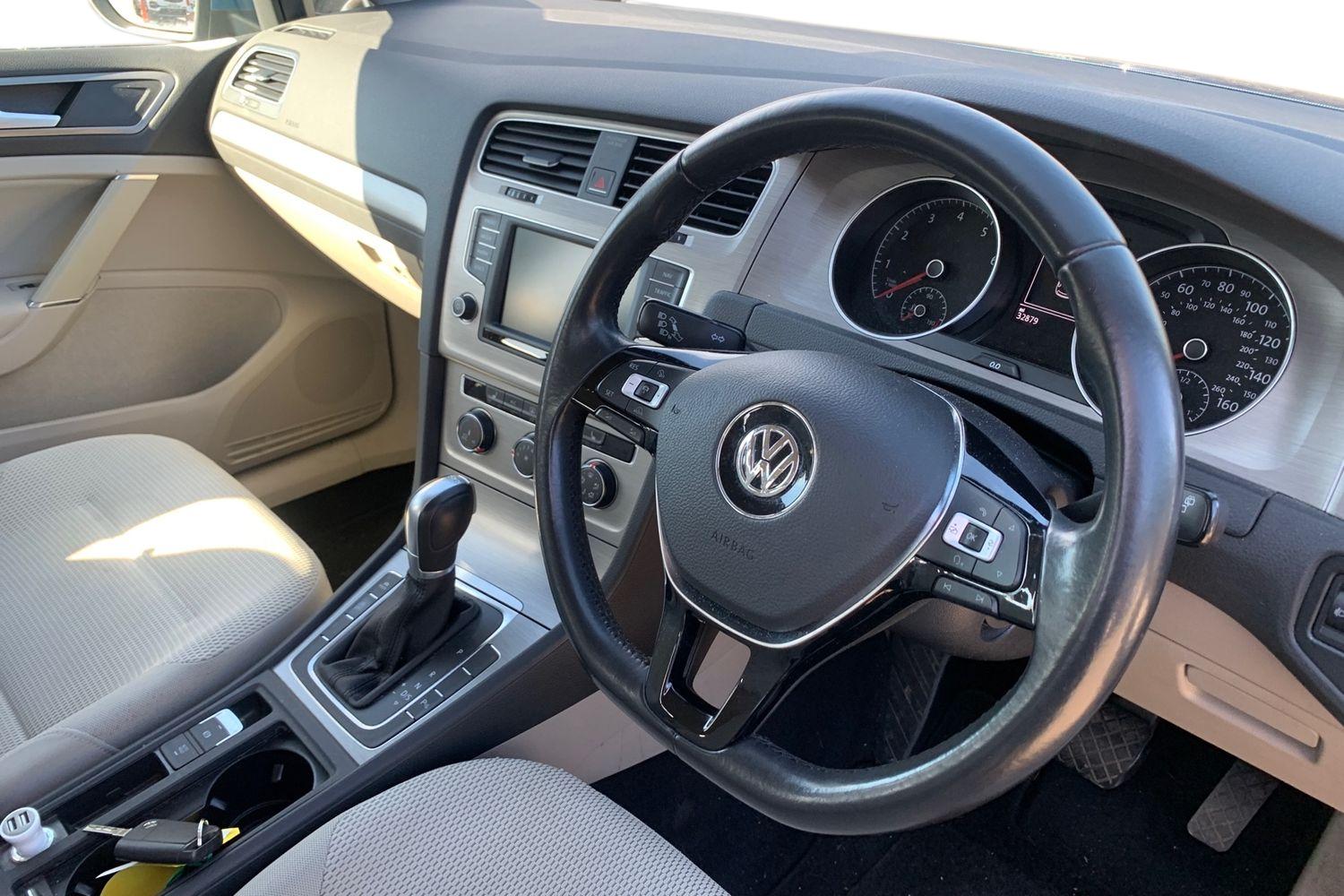 Used Volkswagen Golf 2016 for sale - 78016351: Photo 3