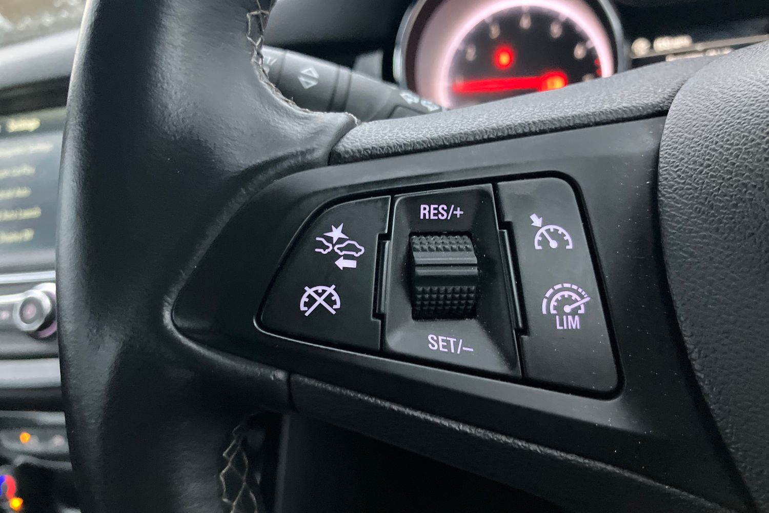 Used Vauxhall Astra 2019 for sale - 76985397: Photo 14