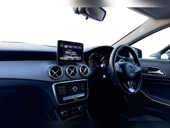 Used Mercedes-Benz GLA 2019 for sale - 77642045: Photo