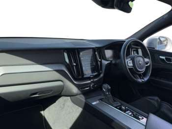 Used Volvo XC60 2018 for sale - 74009952: Photo