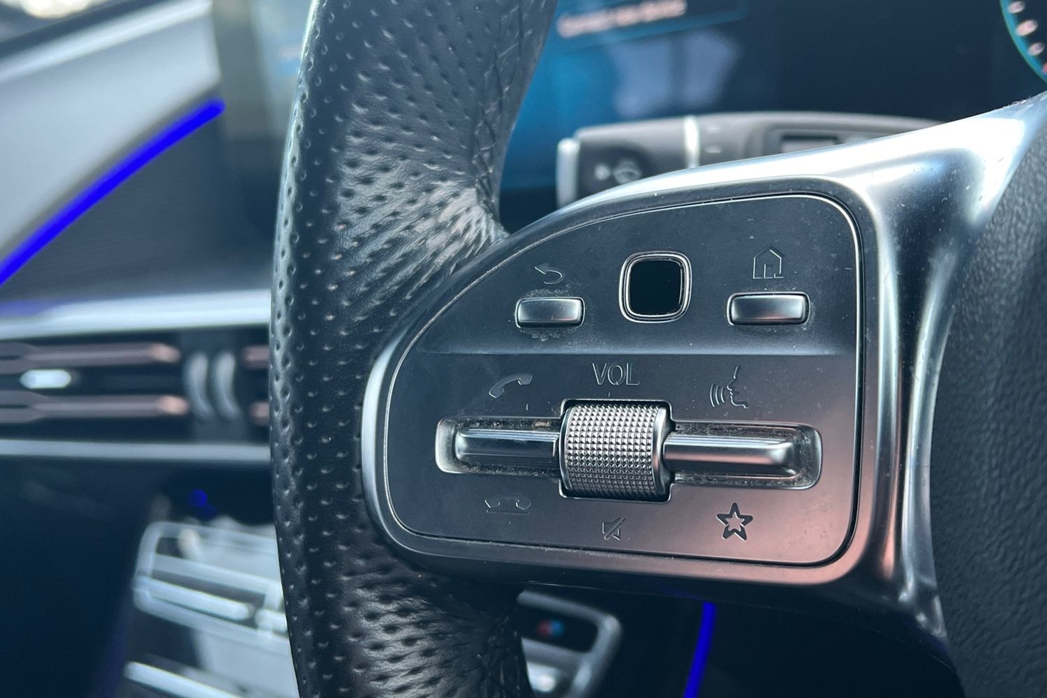 Used Mercedes-Benz EQC 2021 for sale - 77649437: Photo 12