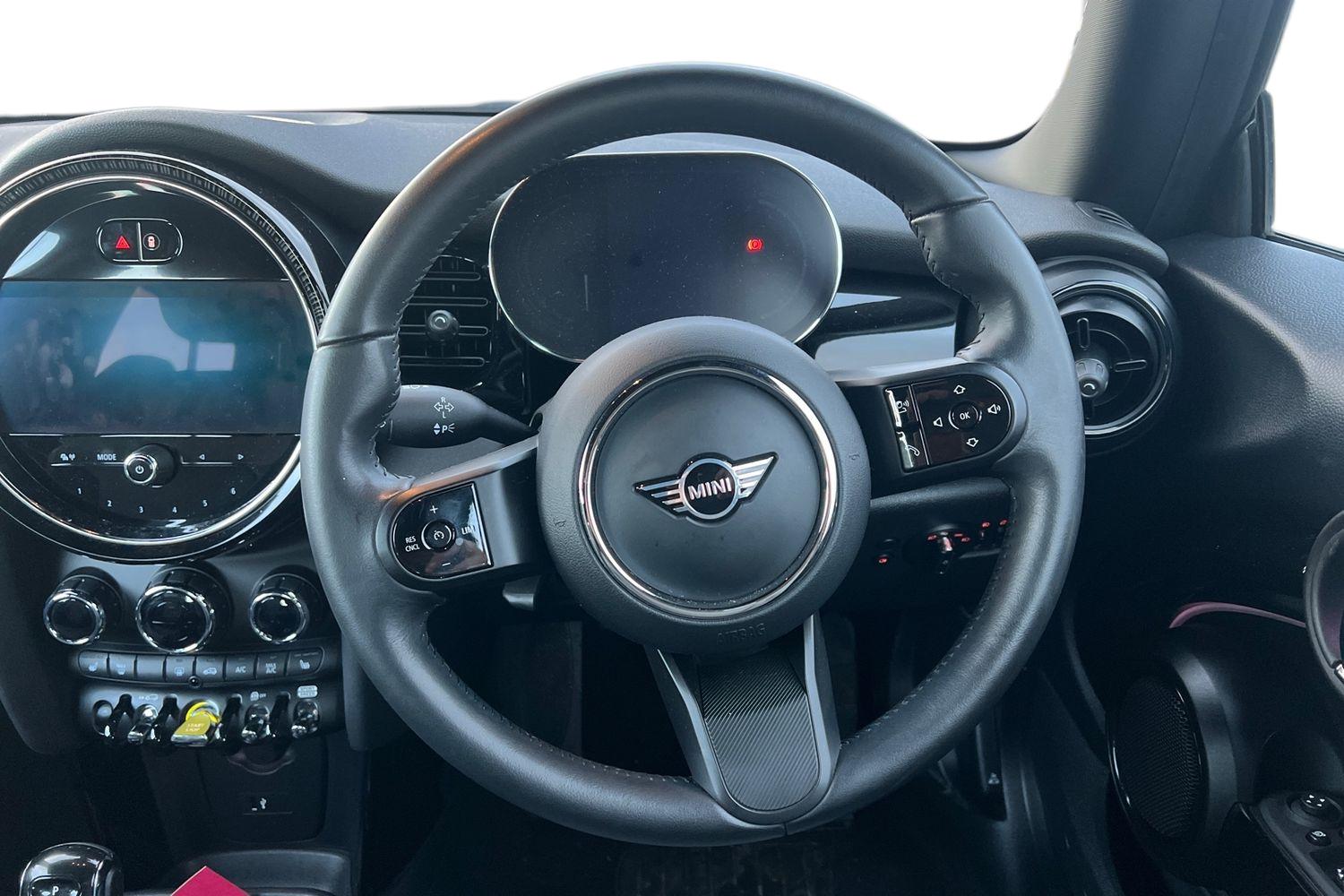 Used MINI Hatch 2022 for sale - 76718561: Photo 5