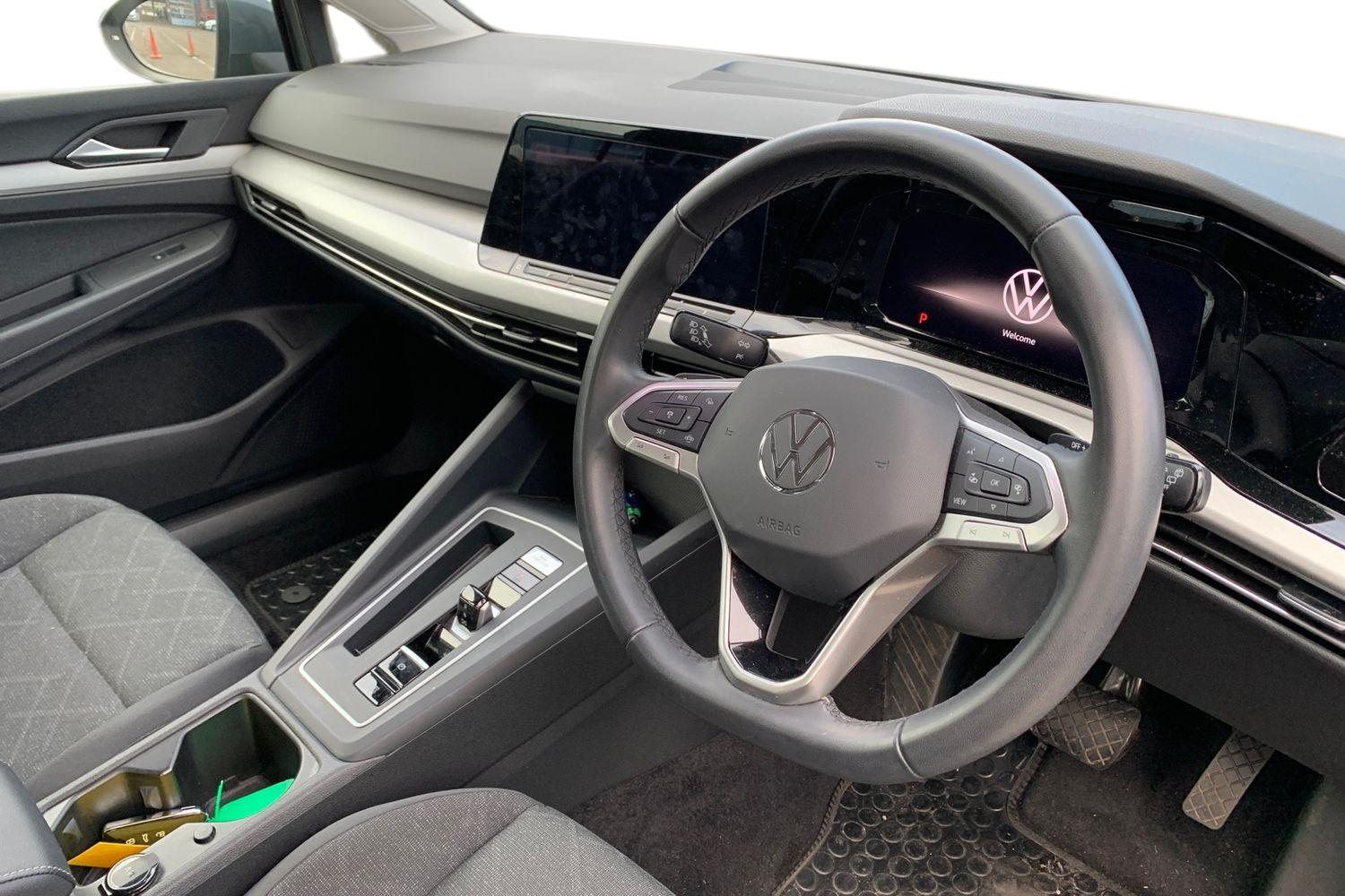 Used Volkswagen Golf 2023 for sale - 77963392: Photo 3