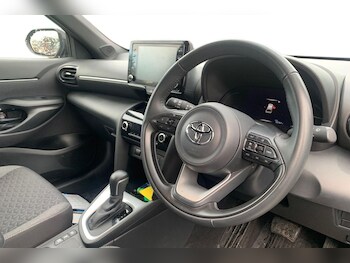 Used Toyota Yaris Cross 2023 for sale - 77313043: Photo
