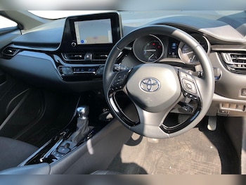 Used Toyota C-HR 2022 for sale - 75529258: Photo