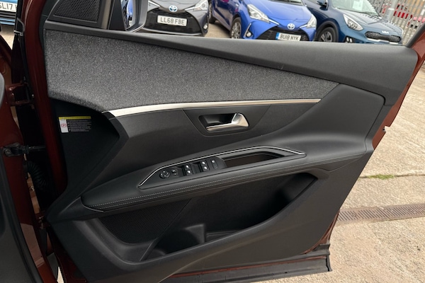 Used Peugeot 3008 2019 for sale - 75560770: Photo 12
