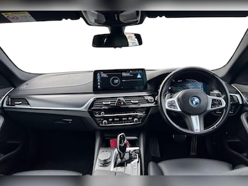 Used BMW 5 Series 2021 for sale - 77728734: Photo