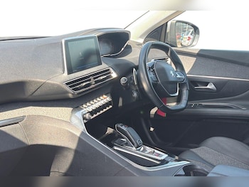 Used Peugeot 3008 2019 for sale - 79241669: Photo