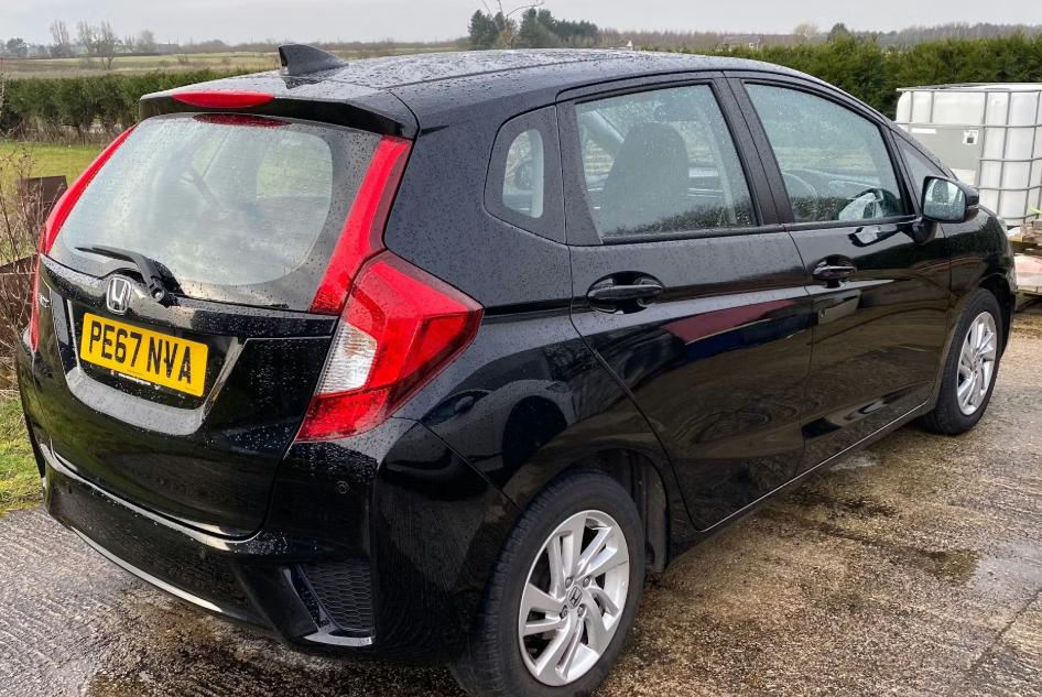 Used Honda Jazz 2017 for sale - 77779590: Photo 2