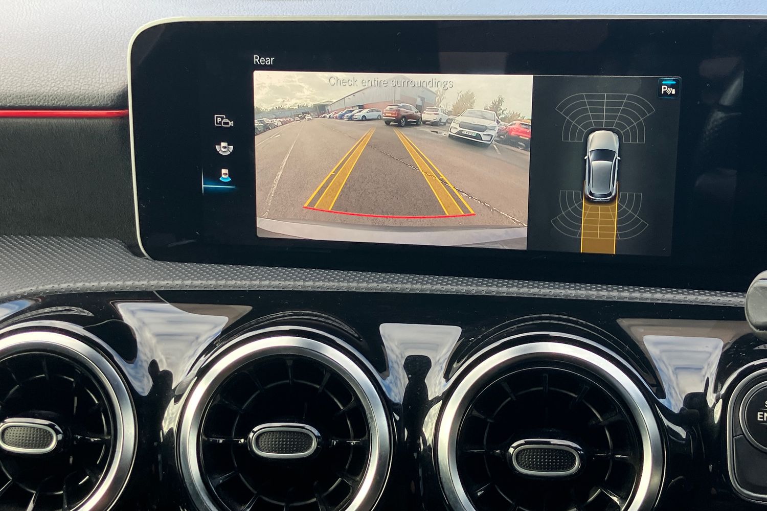 Used Mercedes-Benz A-Class 2018 for sale - 76416796: Photo 8