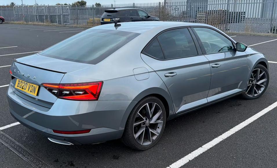 Used Skoda Superb 2020 for sale - 77641943: Photo 2