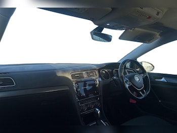 Used Volkswagen Golf 2020 for sale - 77245040: Photo