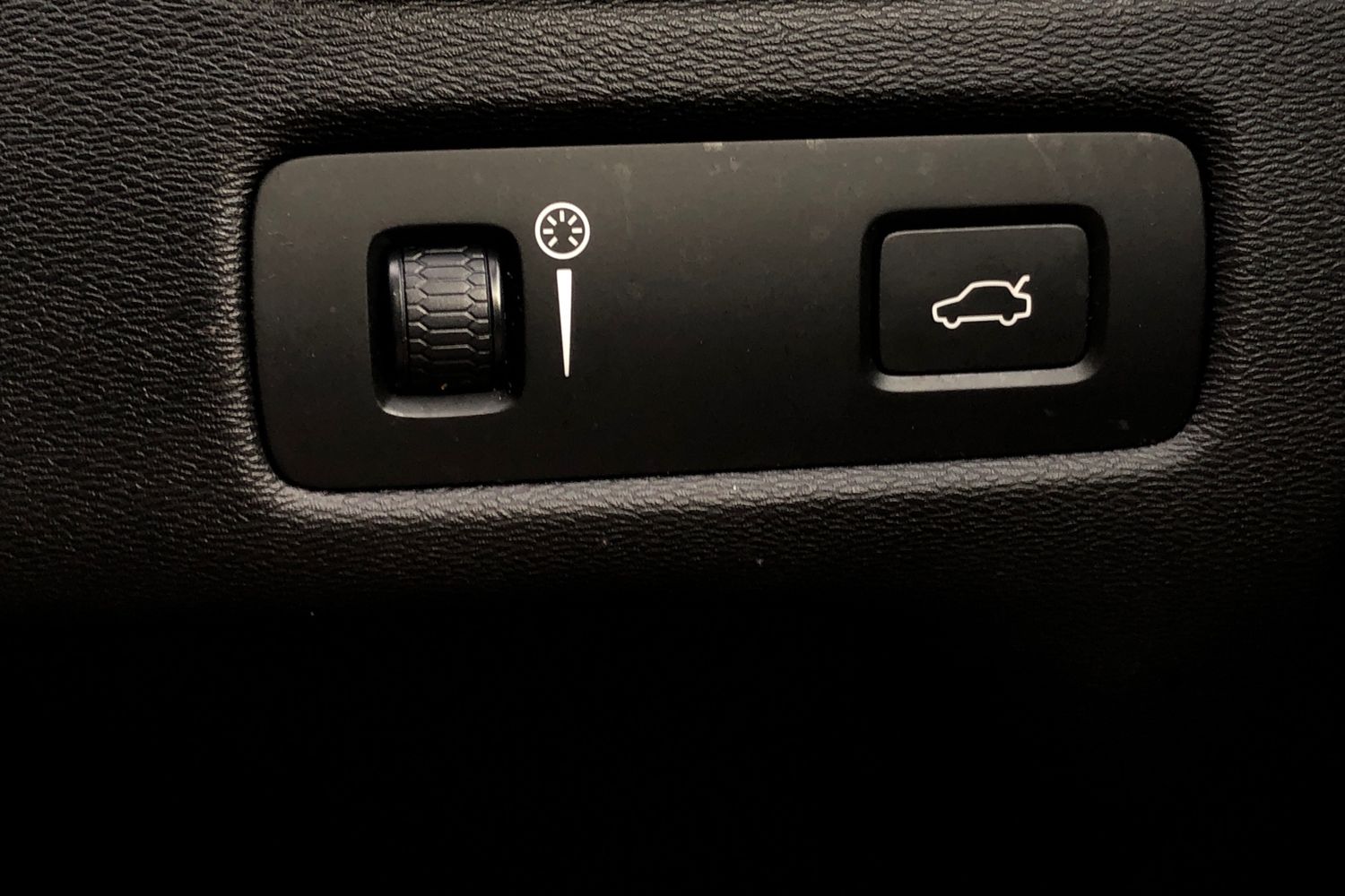 Used Volvo XC60 2019 for sale - 76481141: Photo 11