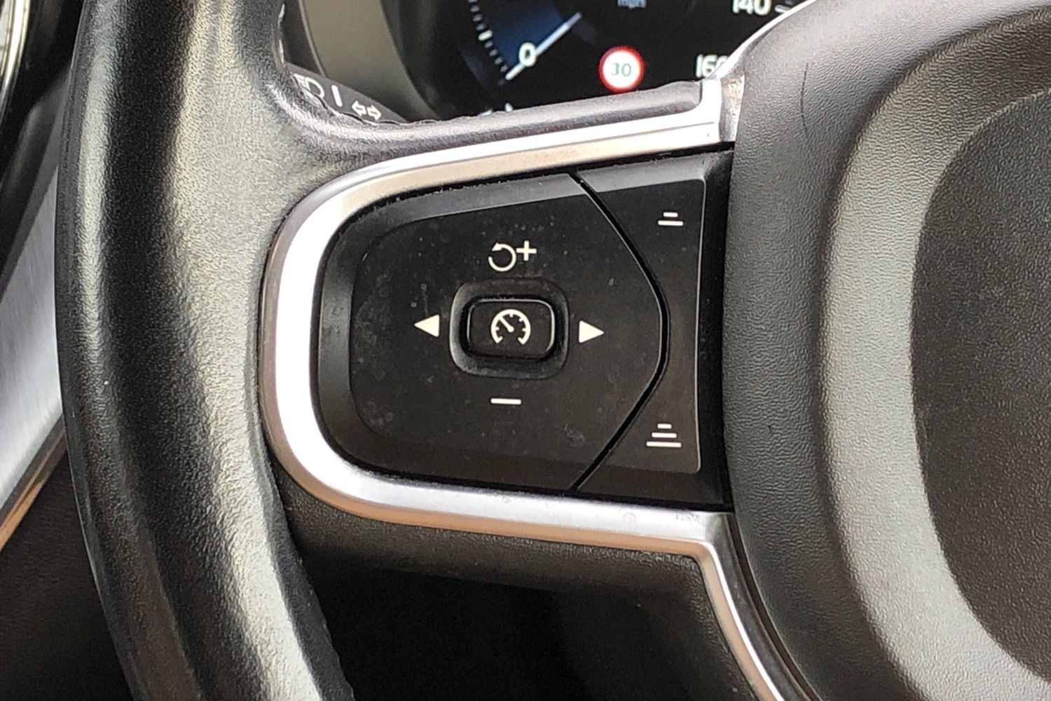 Used Volvo XC60 2019 for sale - 76481141: Photo 6