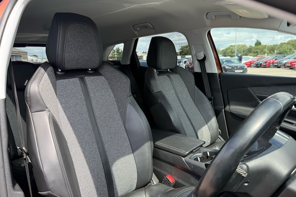 Used Peugeot 3008 2018 for sale - 76164760: Photo 13