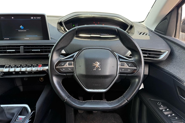 Used Peugeot 3008 2018 for sale - 76164760: Photo 5