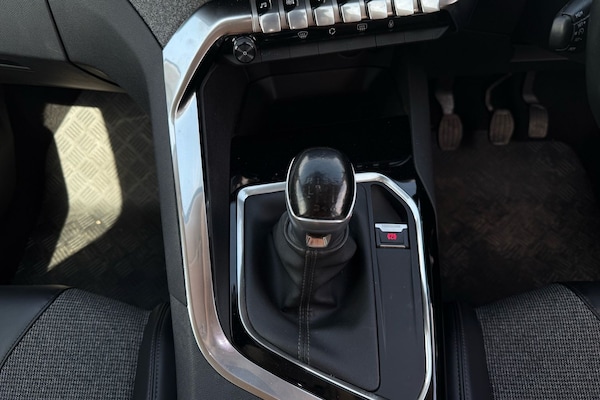 Used Peugeot 3008 2018 for sale - 76164760: Photo 8