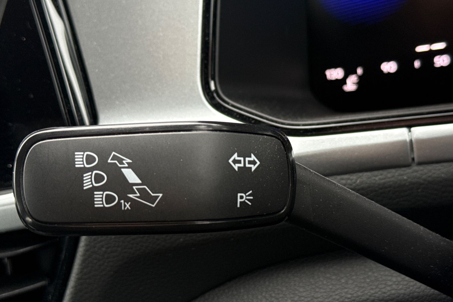 Used Volkswagen T-Roc 2023 for sale - 77432232: Photo 13