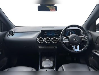 Used Mercedes-Benz GLA 2023 for sale - 79371775: Photo
