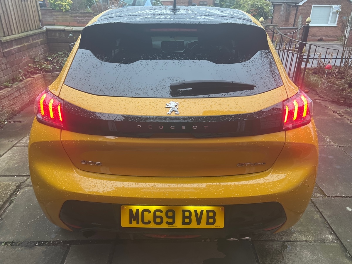 Used Peugeot 208 2020 for sale - 77275422: Photo 2