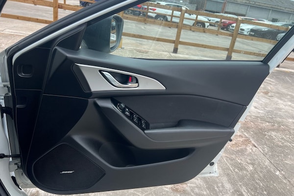Used Mazda Mazda3 2019 for sale - 76011212: Photo 11