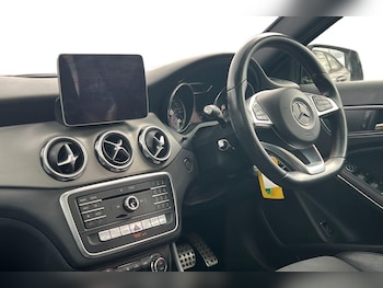 Used Mercedes-Benz GLA 2018 for sale - 78655300: Photo