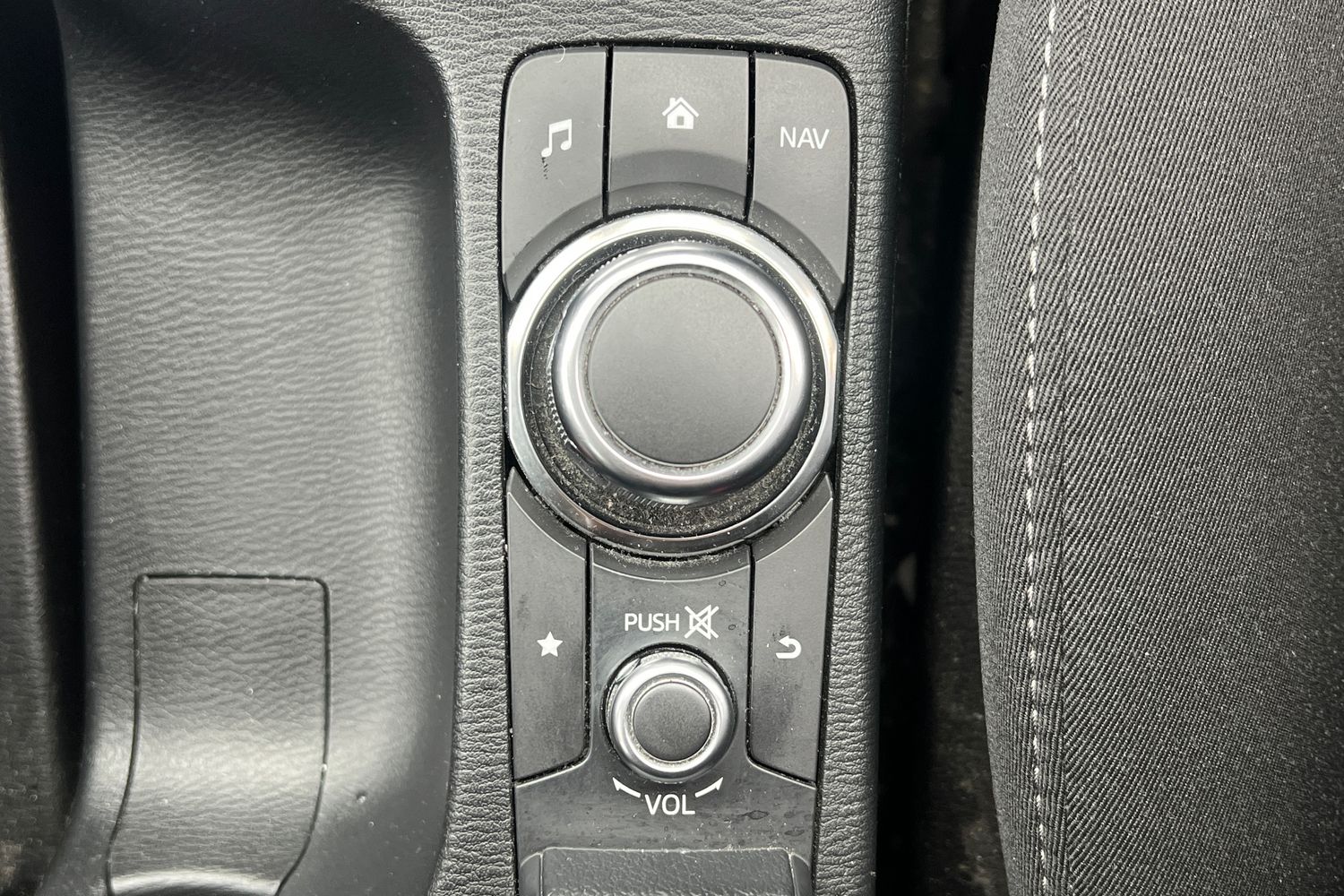 Used Mazda Mazda2 2018 for sale - 76541038: Photo 13