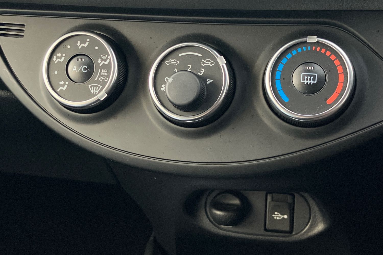 Used Toyota Yaris 2019 for sale - 77262634: Photo 11