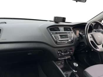 Used Hyundai i20 2018 for sale - 75179045: Photo