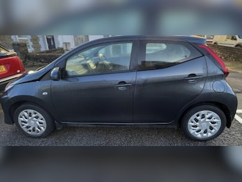 Used Toyota AYGO 2018 for sale - 76890301: Photo
