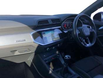 Used Audi Q3 2020 for sale - 74210377: Photo
