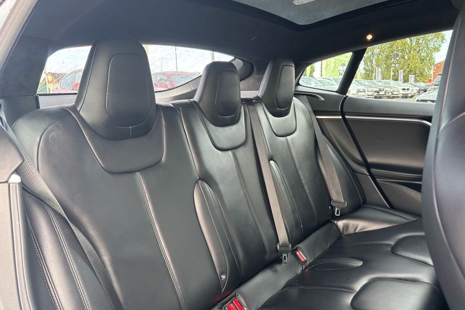 Used Tesla Model S 2017 for sale - 76391037: Photo 12