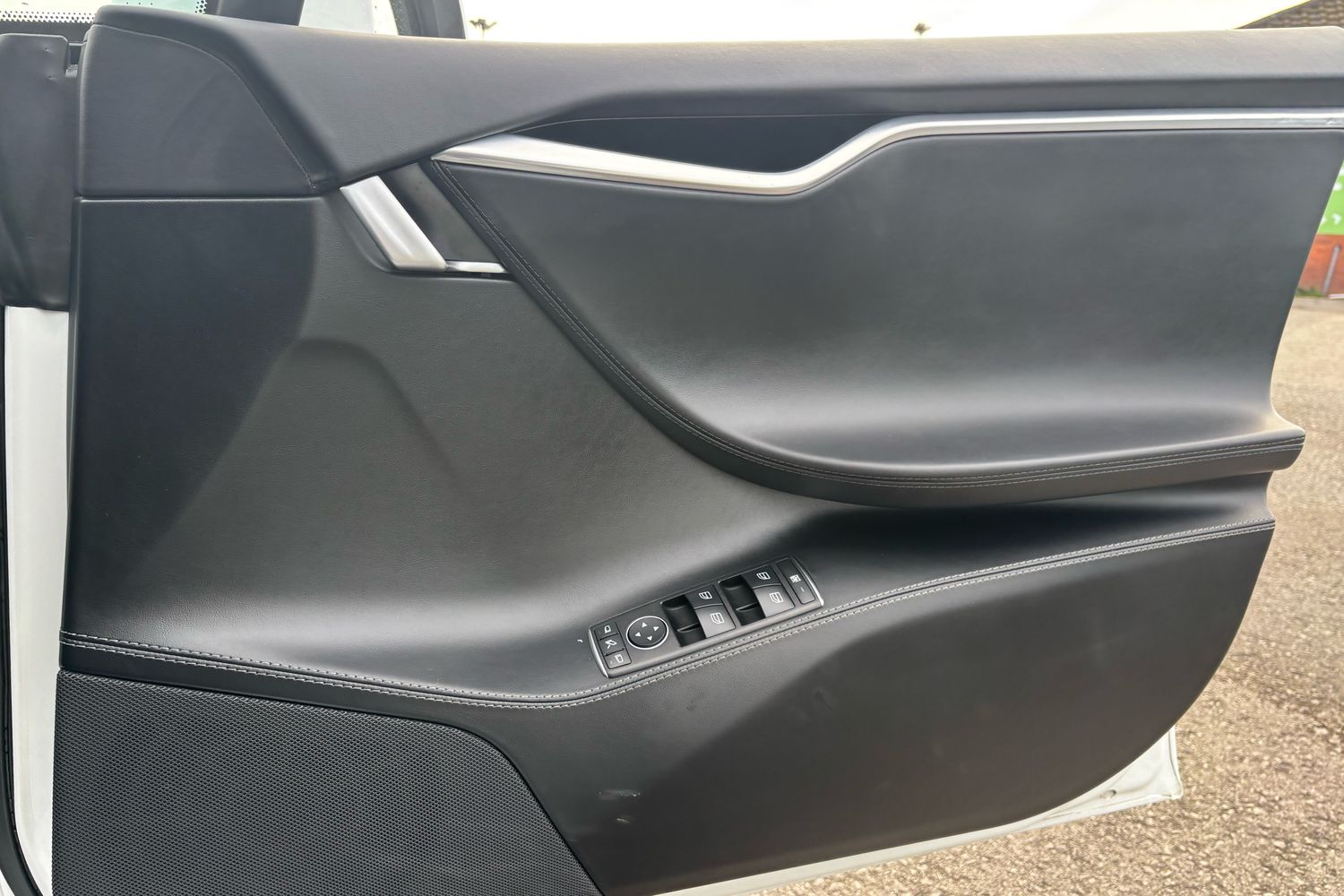 Used Tesla Model S 2017 for sale - 76391037: Photo 8